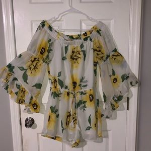 Hint of blush XL romper, yellow flower design, very elegant